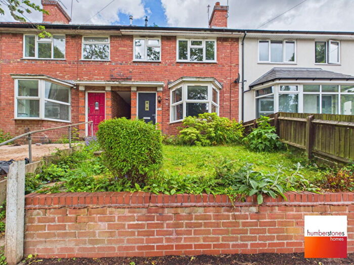 3 Bedroom Terraced House For Sale In Tennal Road - Quinton/harborne Border, B32