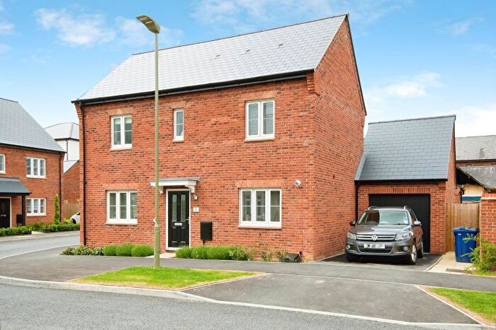 3 Bedroom Detached House To Rent In Wellington Road, Upper Heyford, OX25