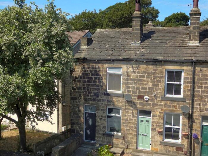 2 Bedroom End Of Terrace House To Rent In Fink Hill, Horsforth, Leeds, Uk, LS18