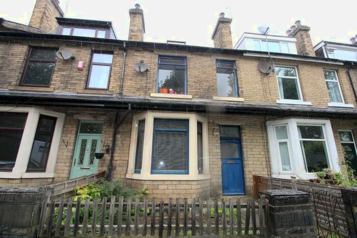 3 Bedroom Terraced House To Rent In Park Road, Shipley, West Yorkshire, BD18
