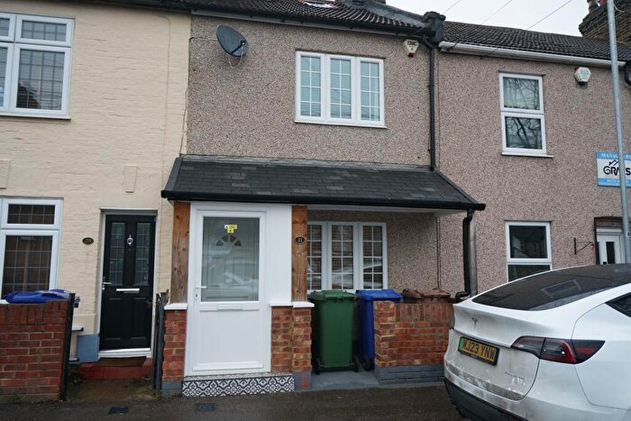 4 Bedroom Terraced House To Rent In William Street, Grays, RM17