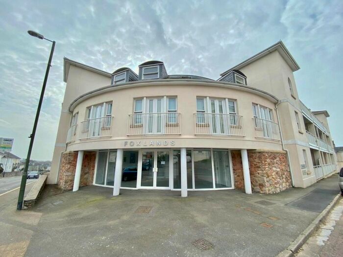 3 Bedroom Flat To Rent In York Road, Torquay, TQ1