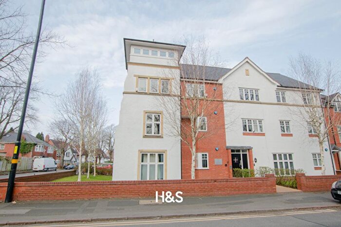 2 Bedroom Penthouse For Sale In Sandon Road, Edgbaston, B17