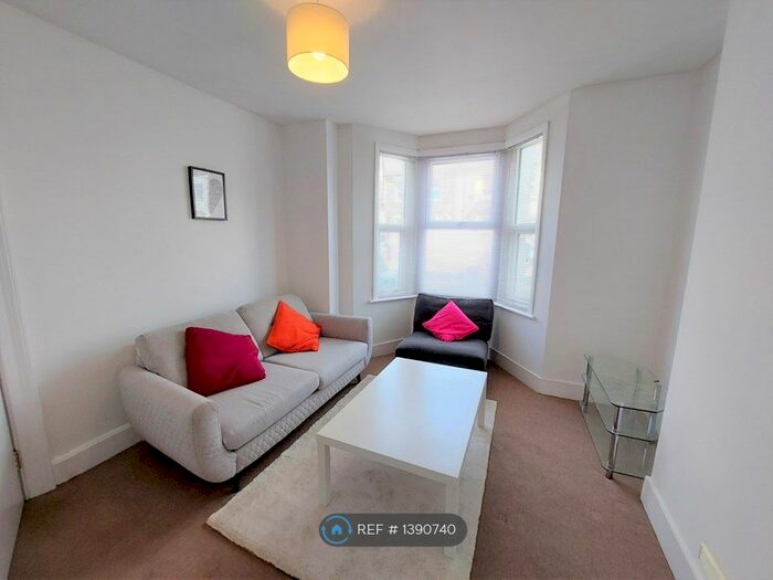 4 Bedroom Terraced House To Rent In Waldo Road, London, NW10