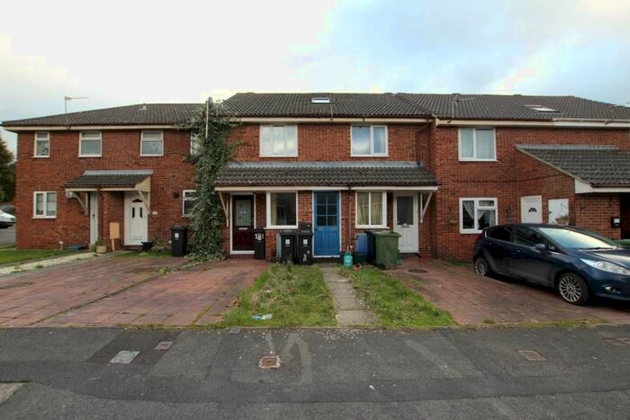 1 Bedroom Flat To Rent In Oaktree Crescent, Bradley Stoke, Bristol BS32