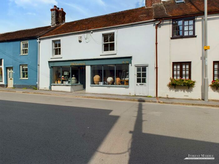 2 Bedroom Flat To Rent In Salisbury Street, Shaftesbury, SP7