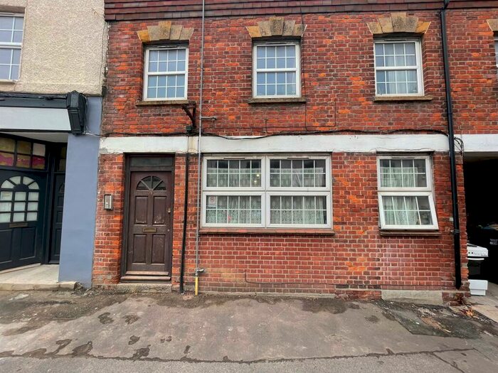 Studio To Rent In Wyndham Street, Yeovil, BA20