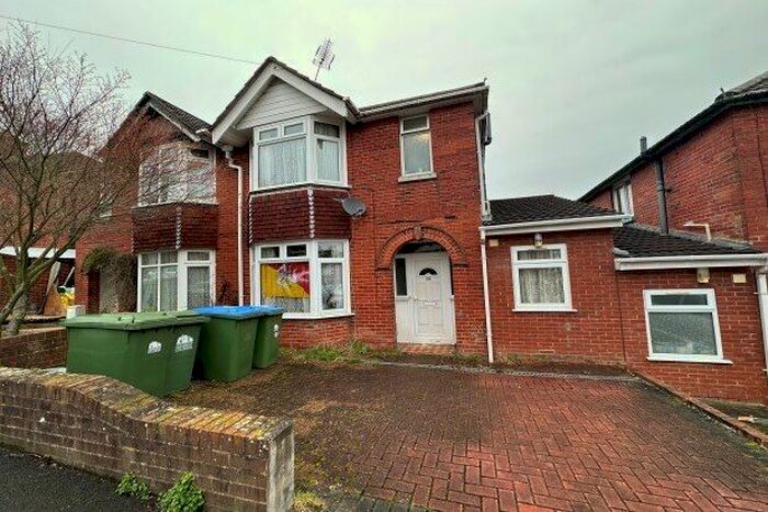 6 Bedroom Property To Rent In Sirdar Road, Southampton, SO17