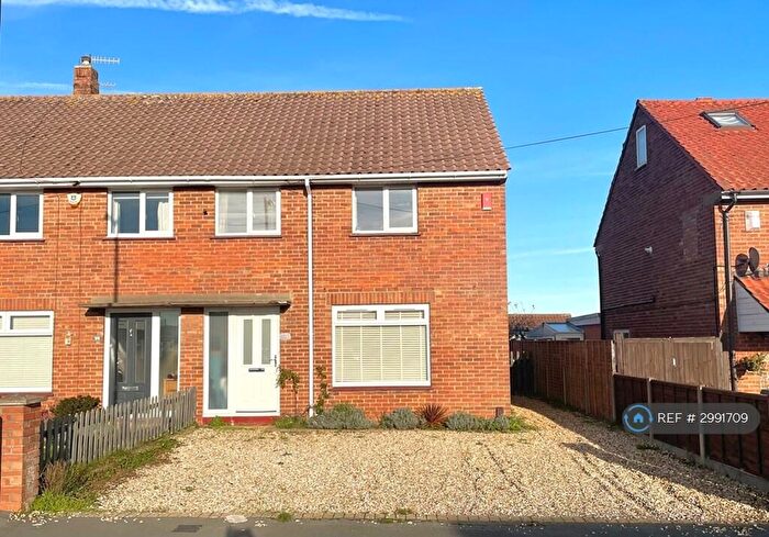 3 Bedroom Semi Detached House To Rent In Silbury Road, Bristol, BS3