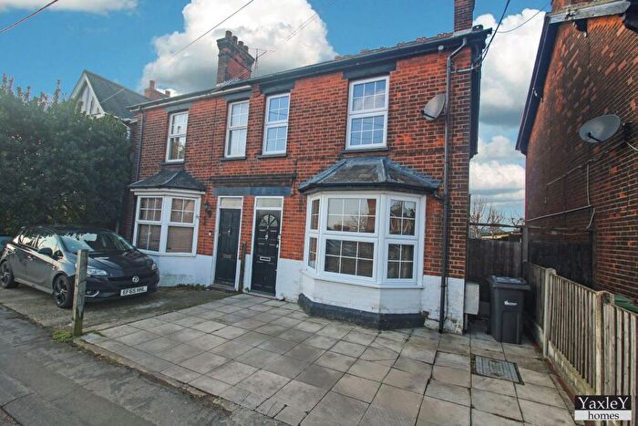 3 Bedroom Semi-Detached House To Rent In Braintree Road, Witham, CM8