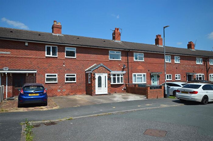 3 Bedroom Terraced House For Sale In Blands Avenue, Allerton Bywater, WF10