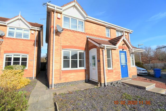 2 Bedroom Semi-Detached House To Rent In Stratfield Way, Kettering, NN15