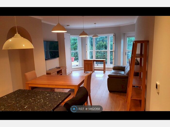 1 Bedroom Flat To Rent In Quarry Street, Guildford, GU1