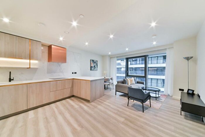 1 Bedroom Apartment To Rent In Aspen, Marsh Wall, Canary Wharf, London, E14