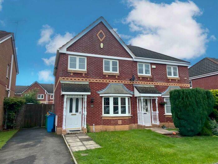 3 Bedroom Semi-Detached House To Rent In Kerscott Road, Sale, M23