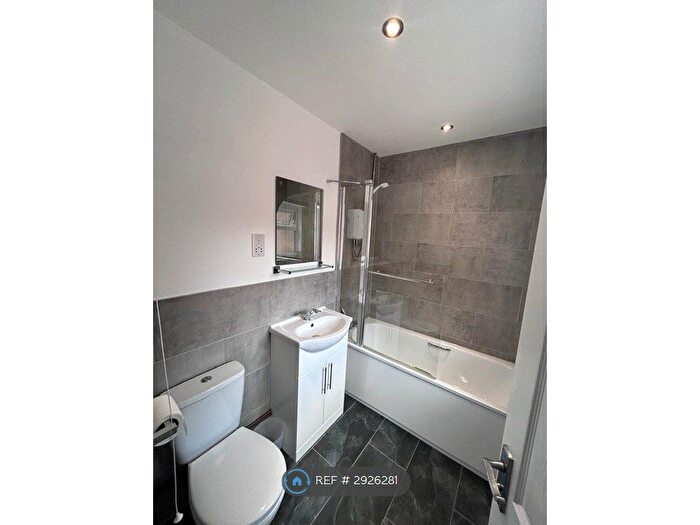 3 Bedroom Terraced House To Rent In High Street, Knutton, Newcastle-Under-Lyme, ST5