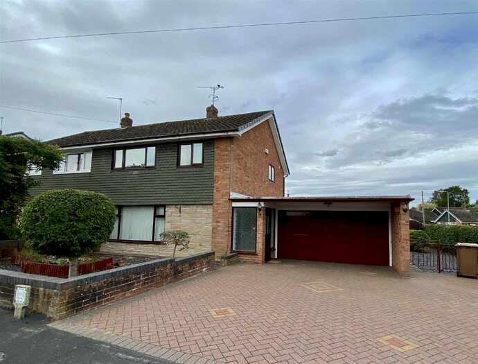 3 Bedroom Semi-Detached House To Rent In Meadow Way, Stone, ST15