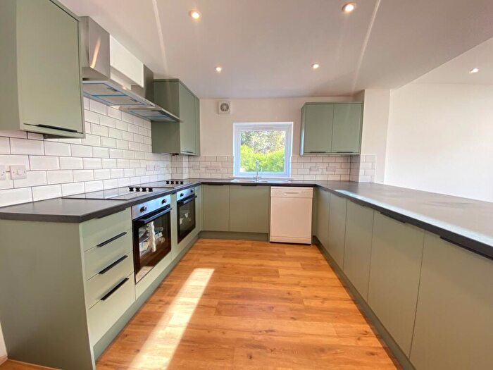 7 Bedroom Semi-Detached House To Rent In Beechen Drive, Bristol, BS16