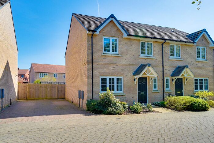 3 Bedroom Semi-Detached House To Rent In Badger Way, Brampton, Huntingdon, PE28