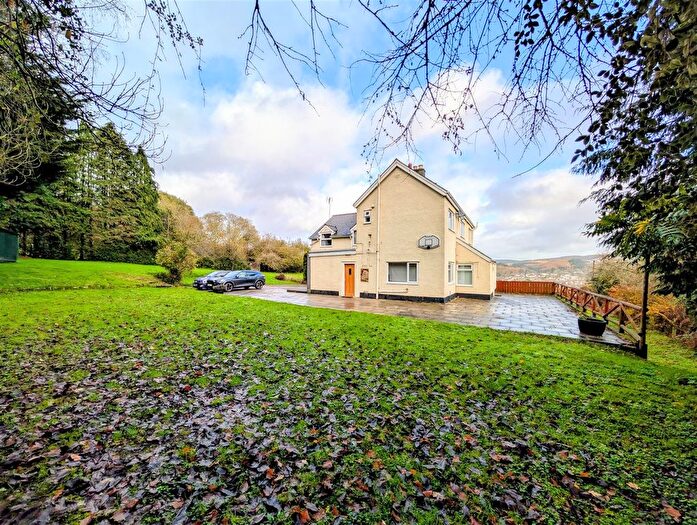 6 Bedroom Detached House For Sale In Brockhollands, Bream, Lydney, GL15