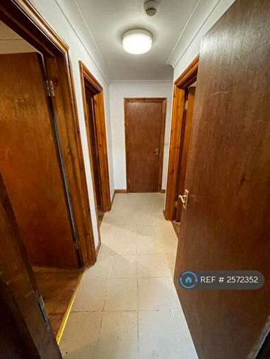 2 Bedroom Flat To Rent In Preston Drove, Brighton, BN1