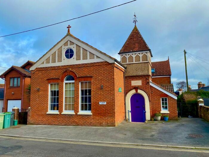 5 Bedroom Detached House For Sale In West Street, Brading, PO36