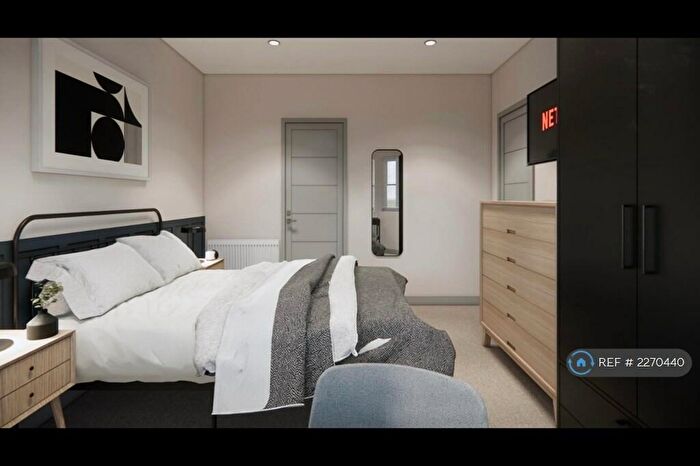 6 Bedroom Semi-Detached House To Rent In Newcombe Road, Southampton, SO15