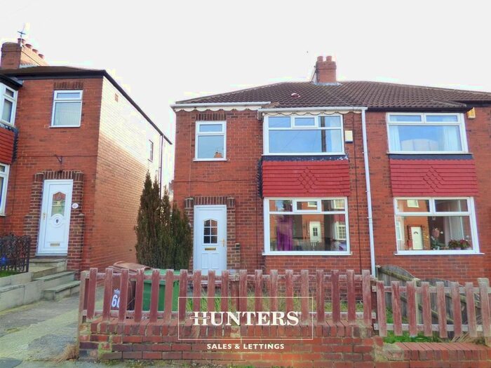 3 Bedroom Semi-Detached House To Rent In Manor Farm Estate, South Elmsall, Pontefract, WF9