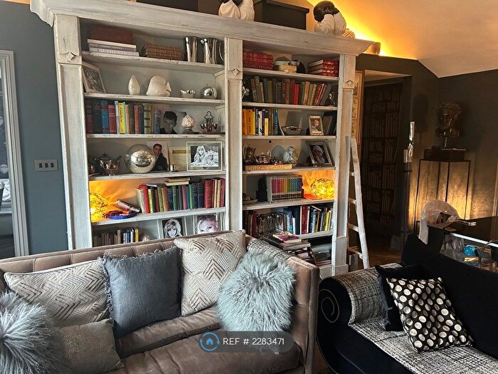 3 Bedroom Flat To Rent In Redcliffe Gardens, London, SW10