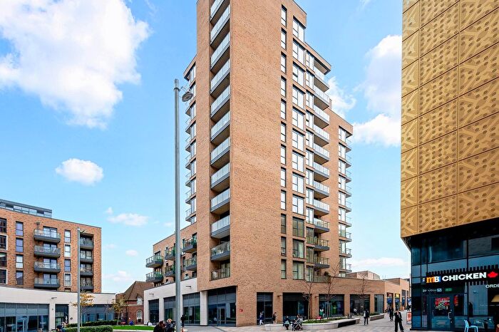 1 Bedroom Flat For Sale In Hooper House, Amithy Lane, TW3