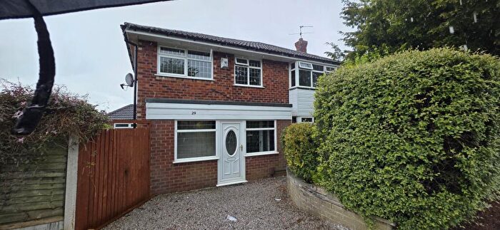 5 Bedroom Detached House To Rent In Beacon Road, SK6