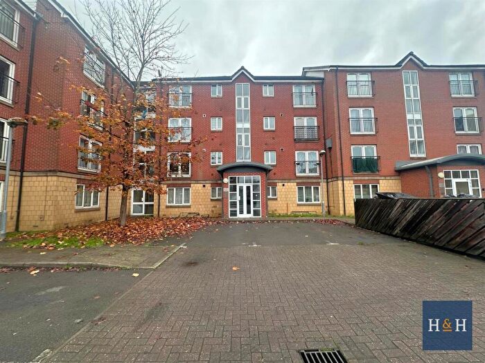 2 Bedroom Apartment To Rent In Balfour Close, Kingsthorpe -, NN2