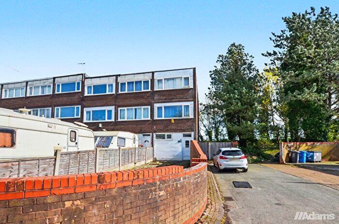 4 Bedroom End Of Terrace House For Sale In Handforth Lane, Runcorn, WA7