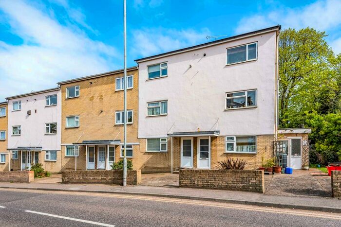 2 Bedroom Maisonette To Rent In Ramsgate Road, Broadstairs, CT10