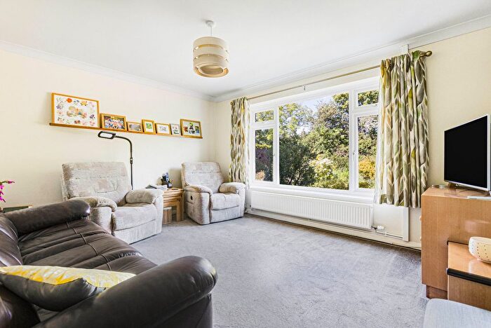 5 Bedroom Detached House For Sale In Campden Road, Benhall, Cheltenham, GL51