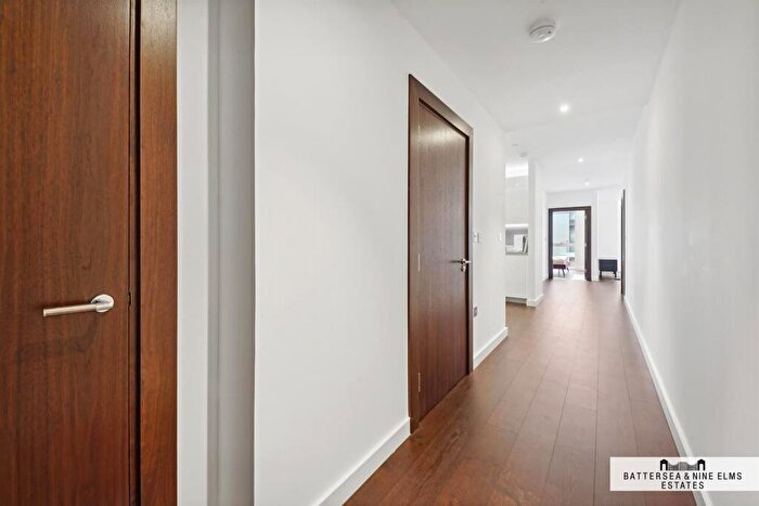 2 Bedroom Apartment To Rent In Senate Building, Lexington Gardens, SW11