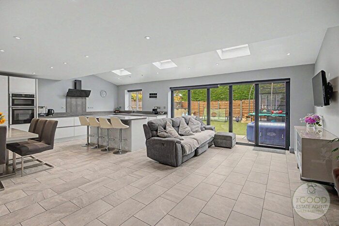 5 Bedroom Semi-Detached House For Sale In Windermere Road, Handforth Wilmslow, SK9