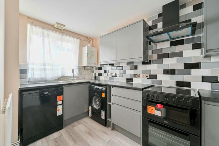 2 Bedroom Terraced House To Rent In Sumner Road, Peckham, London, SE15