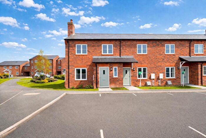3 Bedroom End Of Terrace House For Sale In Aldersey Oaks Grove, Newton-By-Tattenhall, CH3