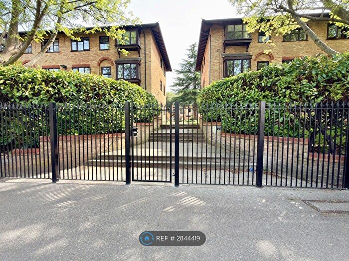 2 Bedroom Flat To Rent In Forest Road, London, E17
