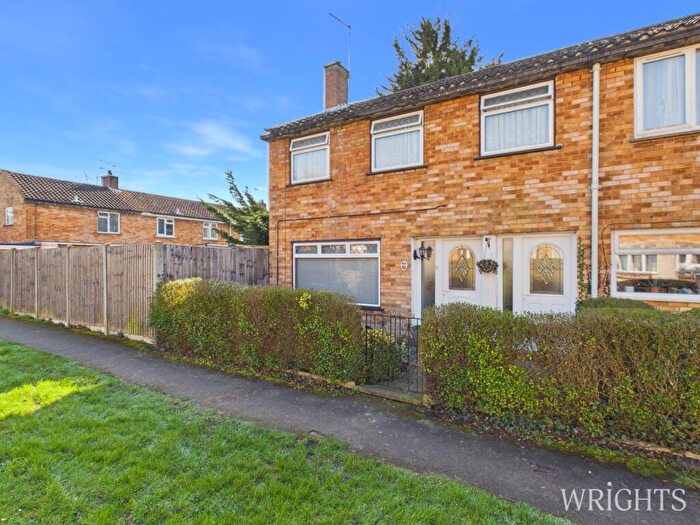 3 Bedroom Terraced House For Sale In Cherry Way, Hatfield, AL10