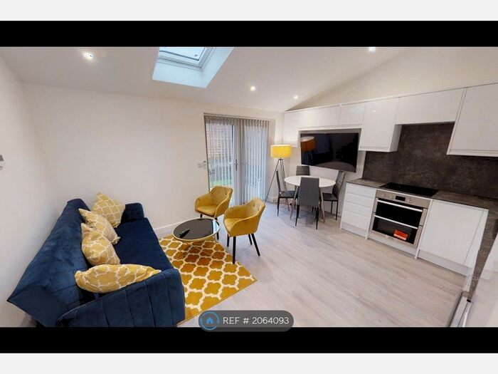 2 Bedroom Bungalow To Rent In Ventnor Road, Filton, Bristol, BS34