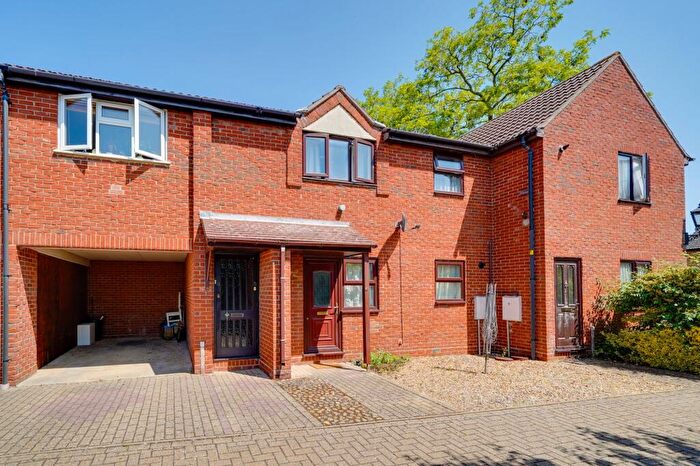 1 Bedroom Flat To Rent In Mortimer Row, Somersham, PE28