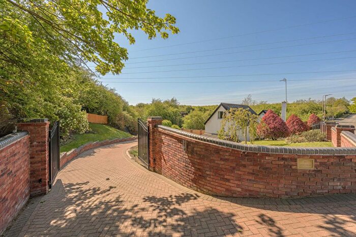 4 Bedroom Property For Sale In Cinder Road, Gornal Wood, DY3