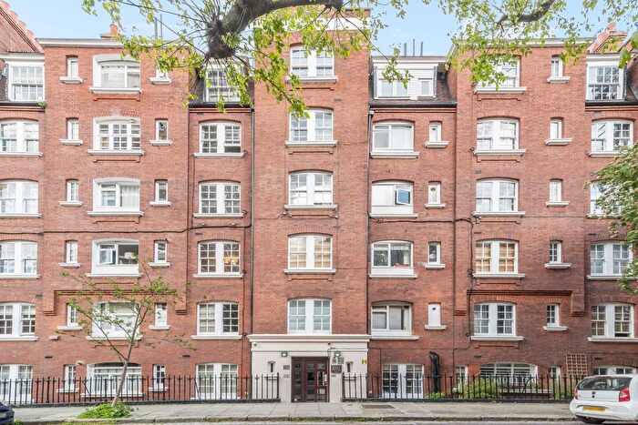 Studio To Rent In Sandwich Street, Bloomsbury, WC1H