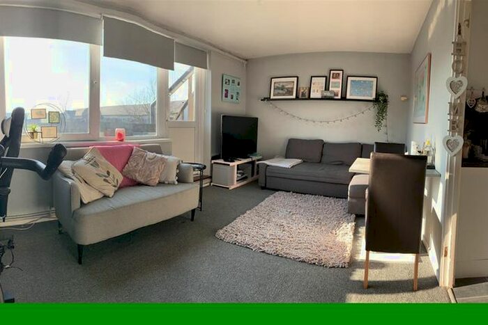 1 Bedroom Flat To Rent In Lopez House, Clapham North, SW9