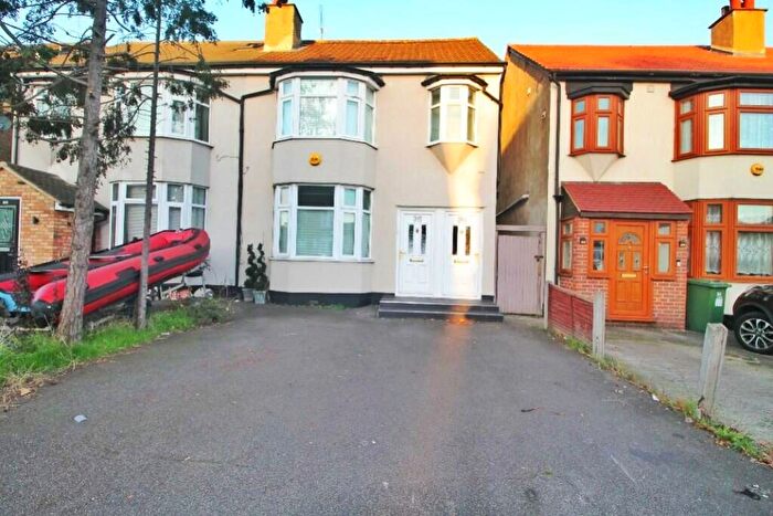 1 Bedroom Maisonette To Rent In South Street, Romford, RM1
