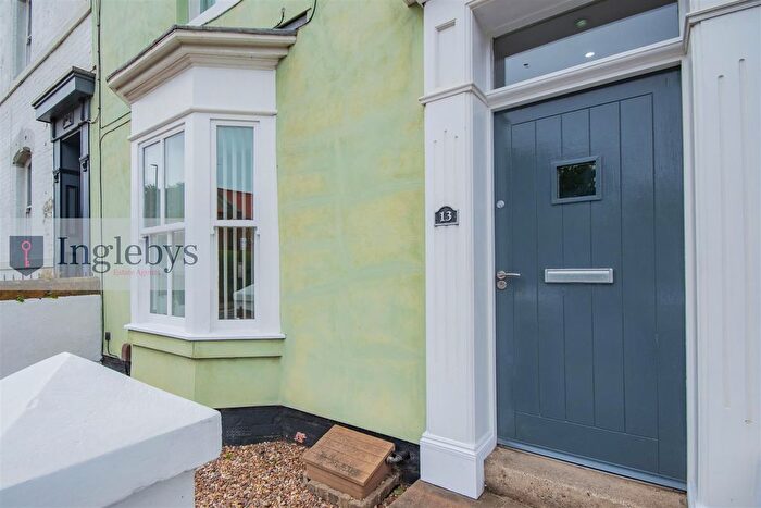 4 Bedroom Terraced House For Sale In High Street, Marske-By-The-Sea, TS11