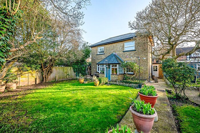 4 Bedroom Detached House For Sale In Pickhurst Lane, Hayes, BR2