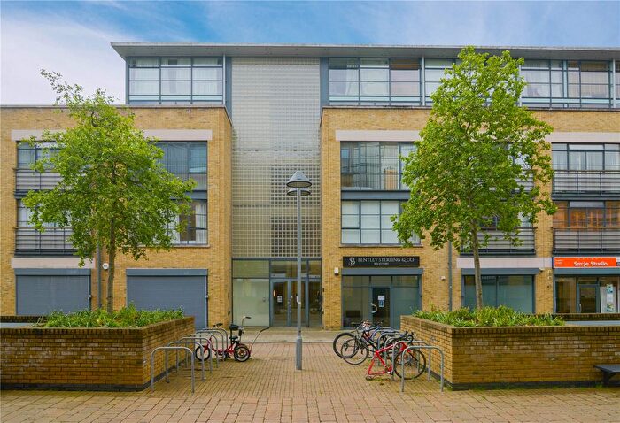 2 Bedroom Flat To Rent In Ferry Lane, Brentford, TW8